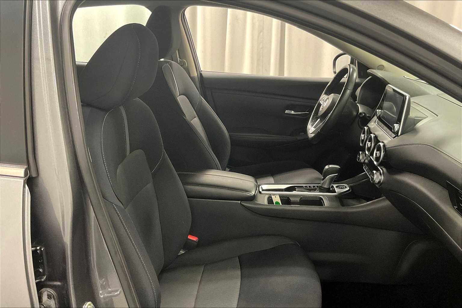 2021 Nissan Sentra SV - Photo 11