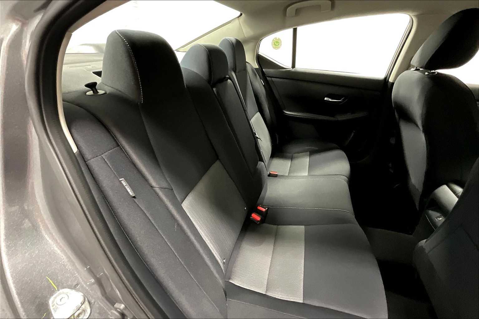 2021 Nissan Sentra SV - Photo 16