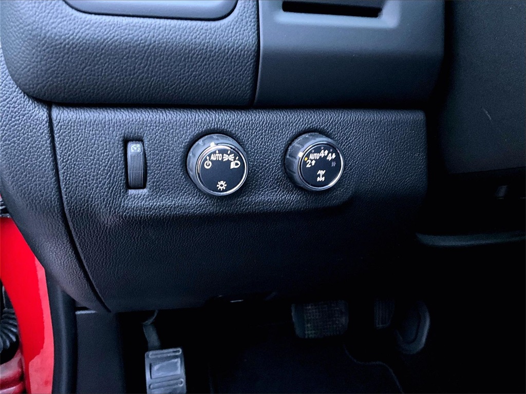 2018 Chevrolet Colorado LT - Photo 26