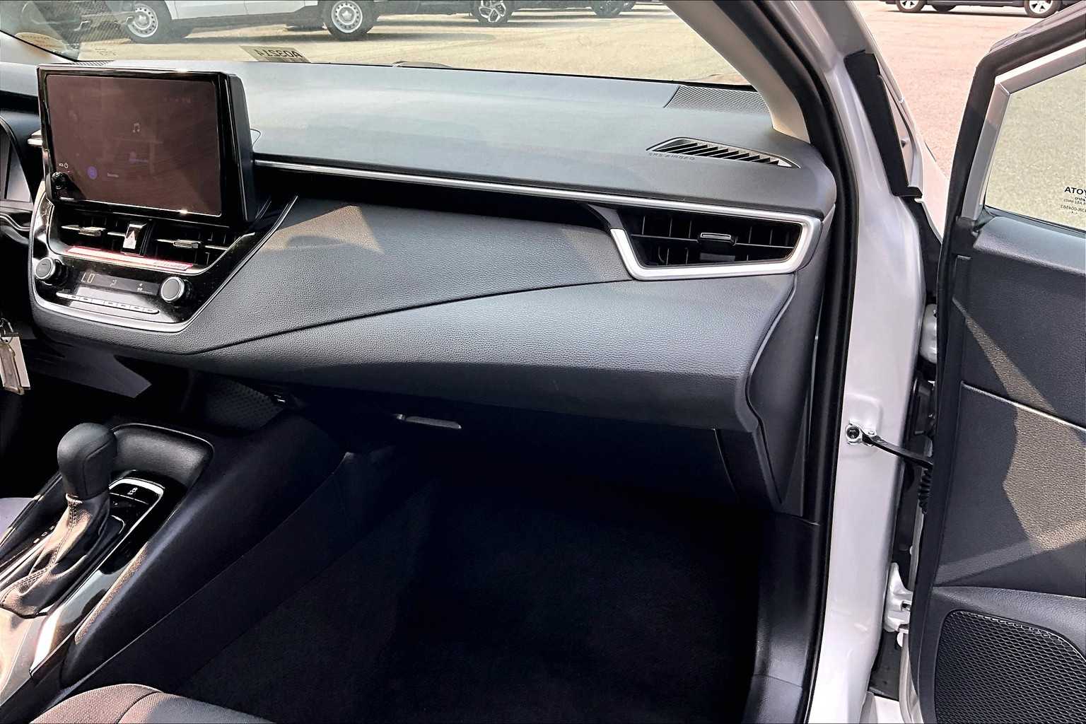 2024 Toyota Corolla LE - Photo 13