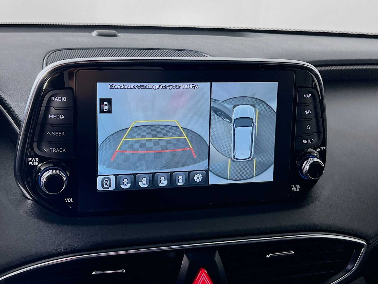 2020 Hyundai Santa Fe Limited - Photo 14