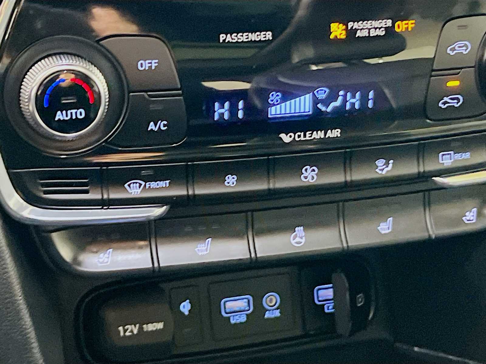 2020 Hyundai Santa Fe Limited - Photo 21