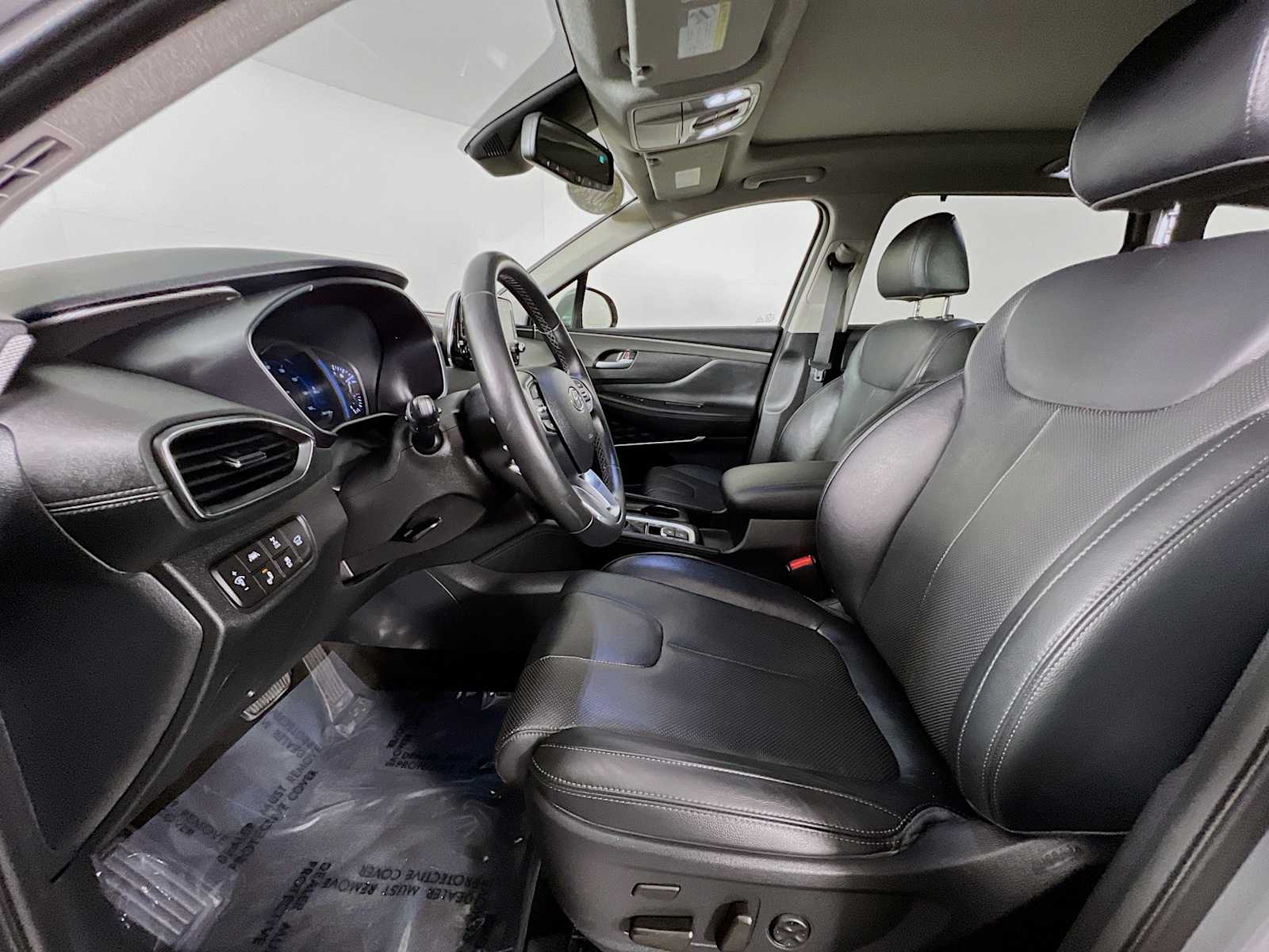 2020 Hyundai Santa Fe Limited - Photo 22