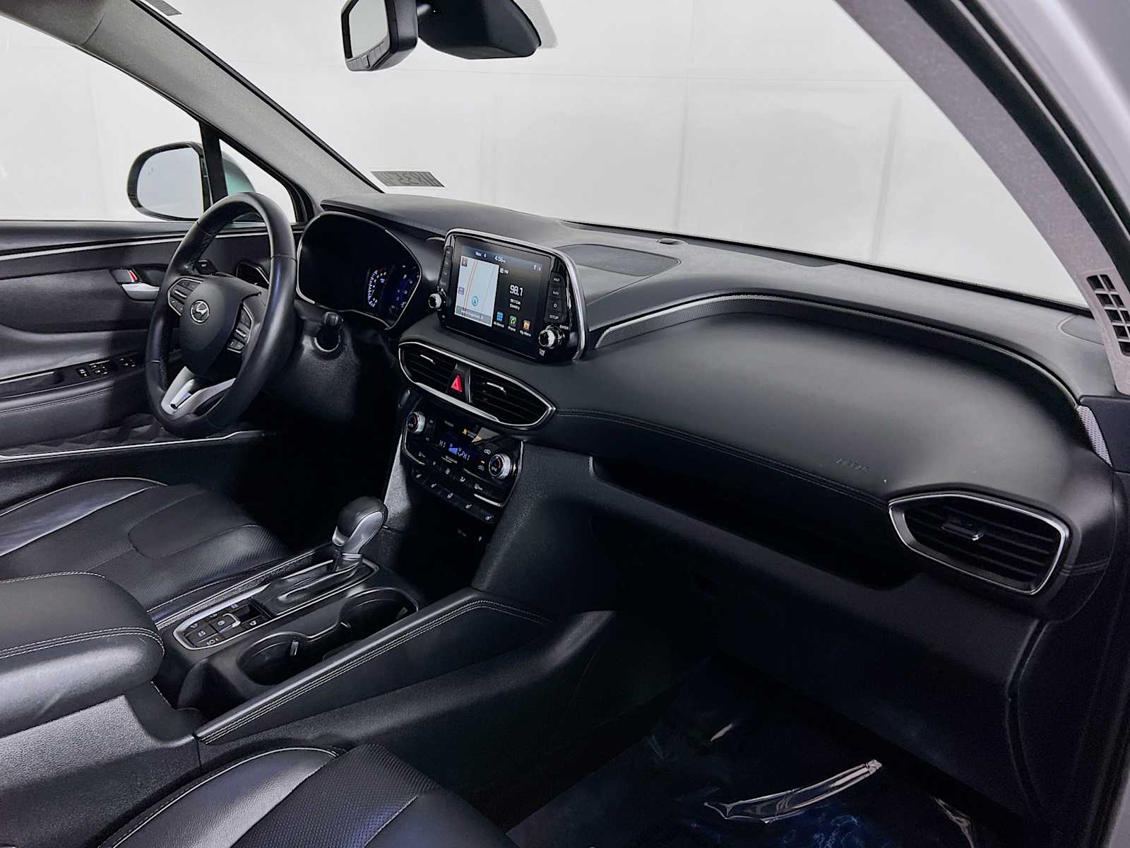 2020 Hyundai Santa Fe Limited - Photo 30