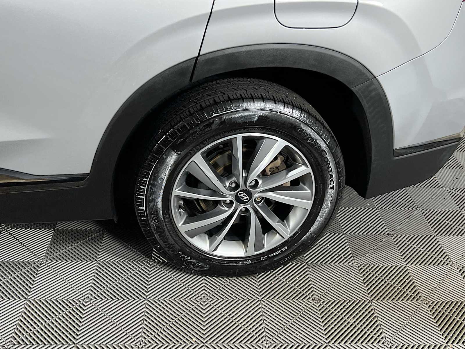 2020 Hyundai Santa Fe Limited - Photo 32