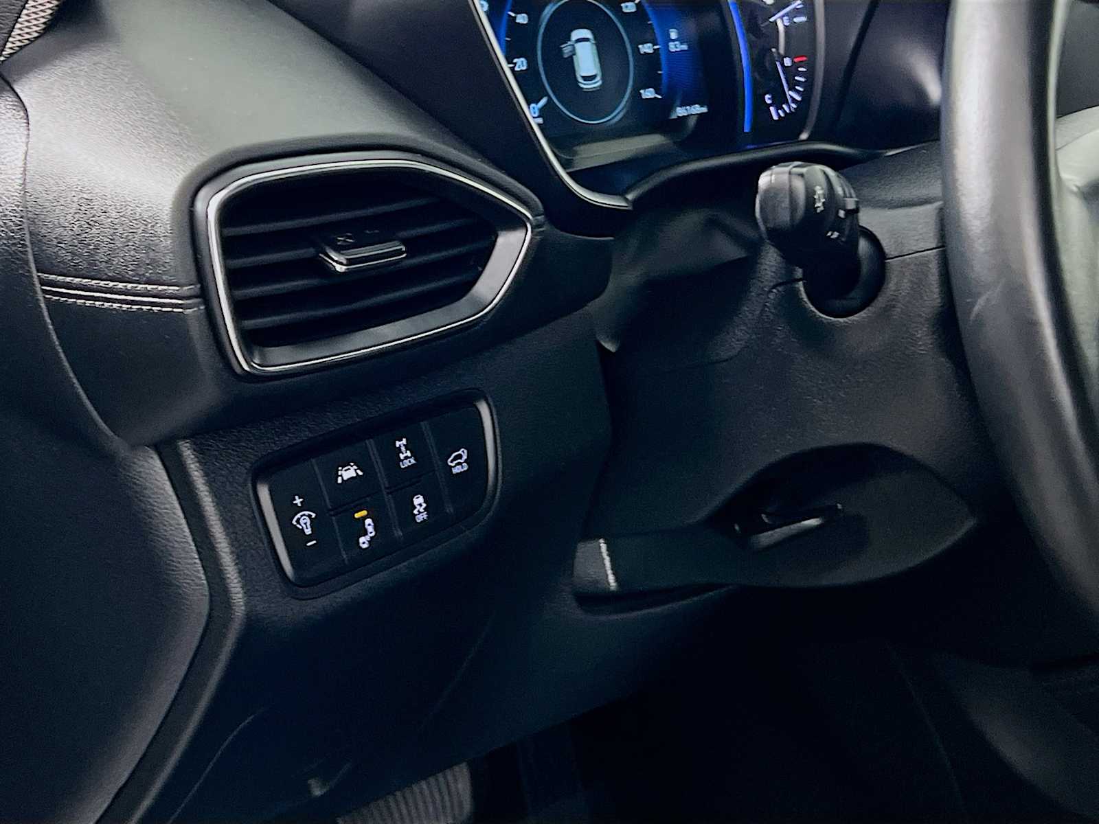 2020 Hyundai Santa Fe Limited - Photo 10