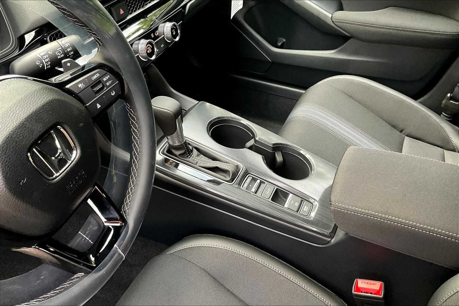 2025 Honda Civic Hatchback Sport - Photo 14
