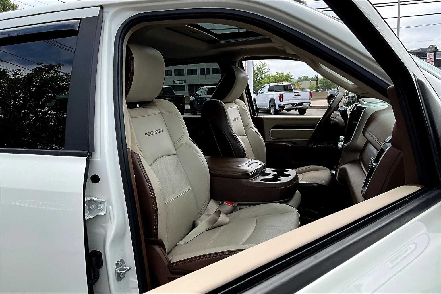 2019 Ram 3500 Laramie - Photo 11