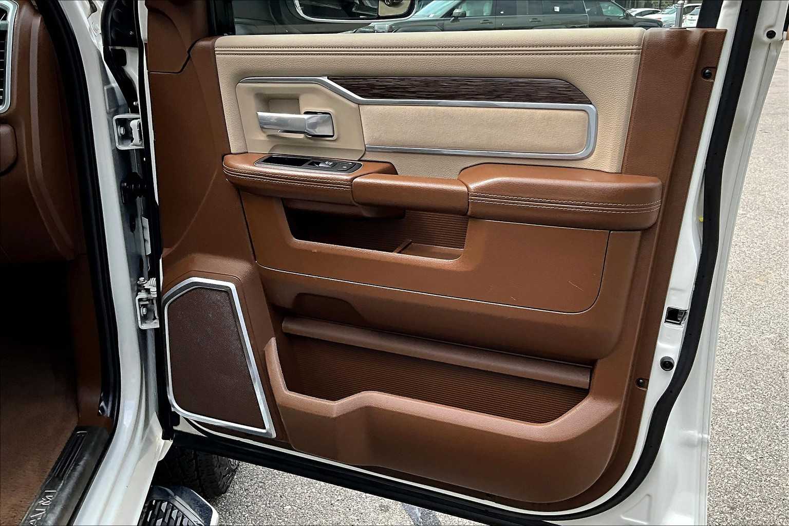2019 Ram 3500 Laramie - Photo 12