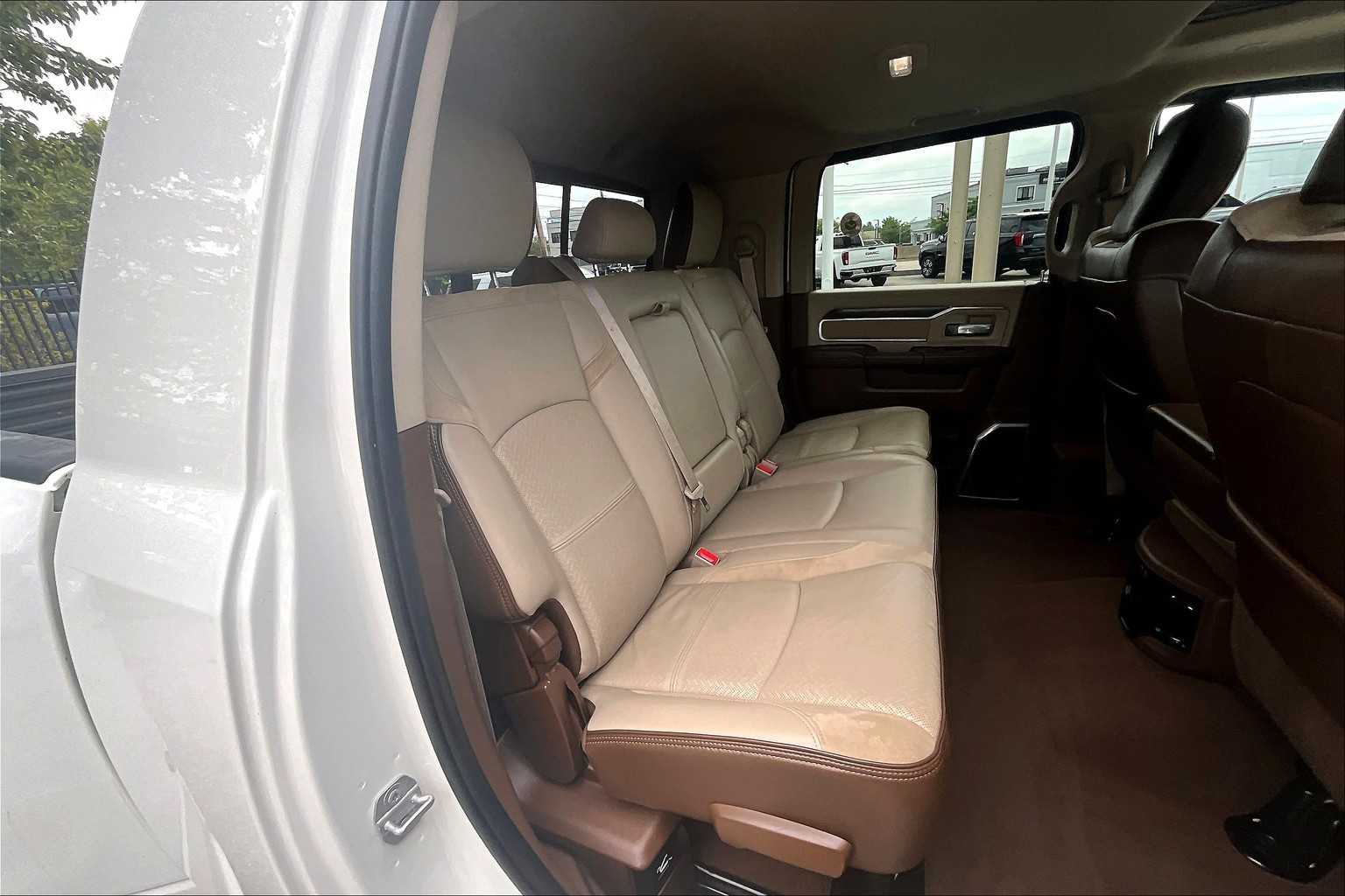 2019 Ram 3500 Laramie - Photo 16