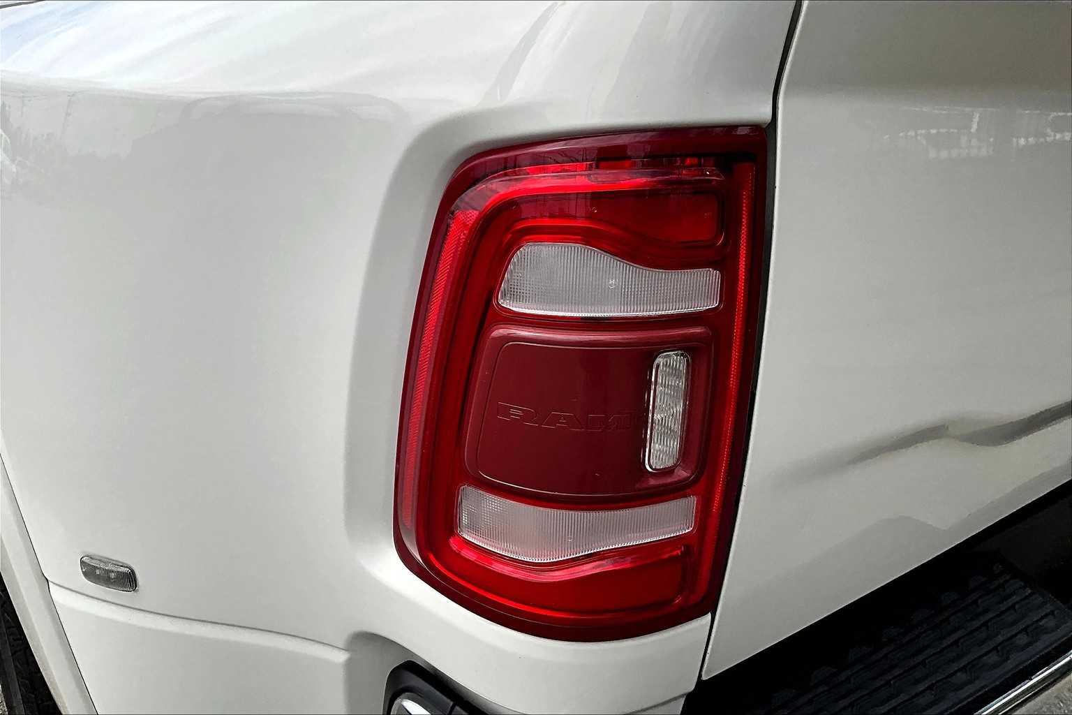 2019 Ram 3500 Laramie - Photo 31
