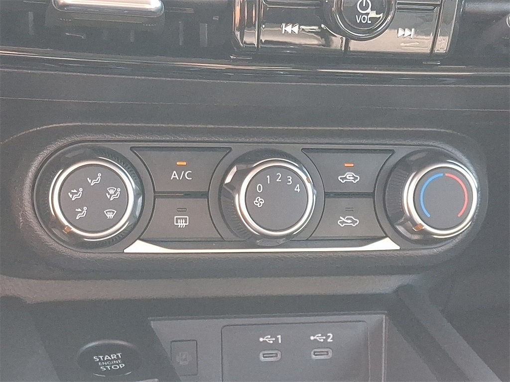 2025 Nissan Kicks SV - Photo 11