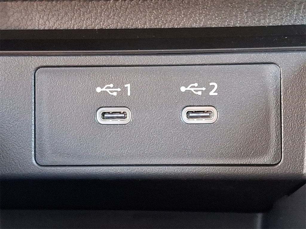 2025 Nissan Kicks SV - Photo 17