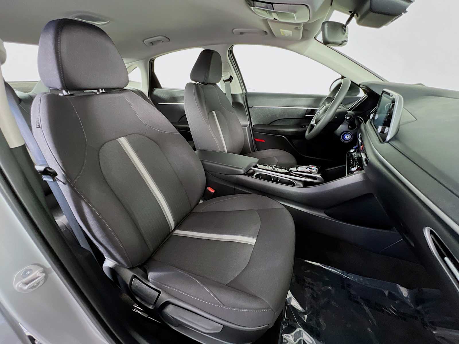 2023 Hyundai Sonata SE - Photo 26