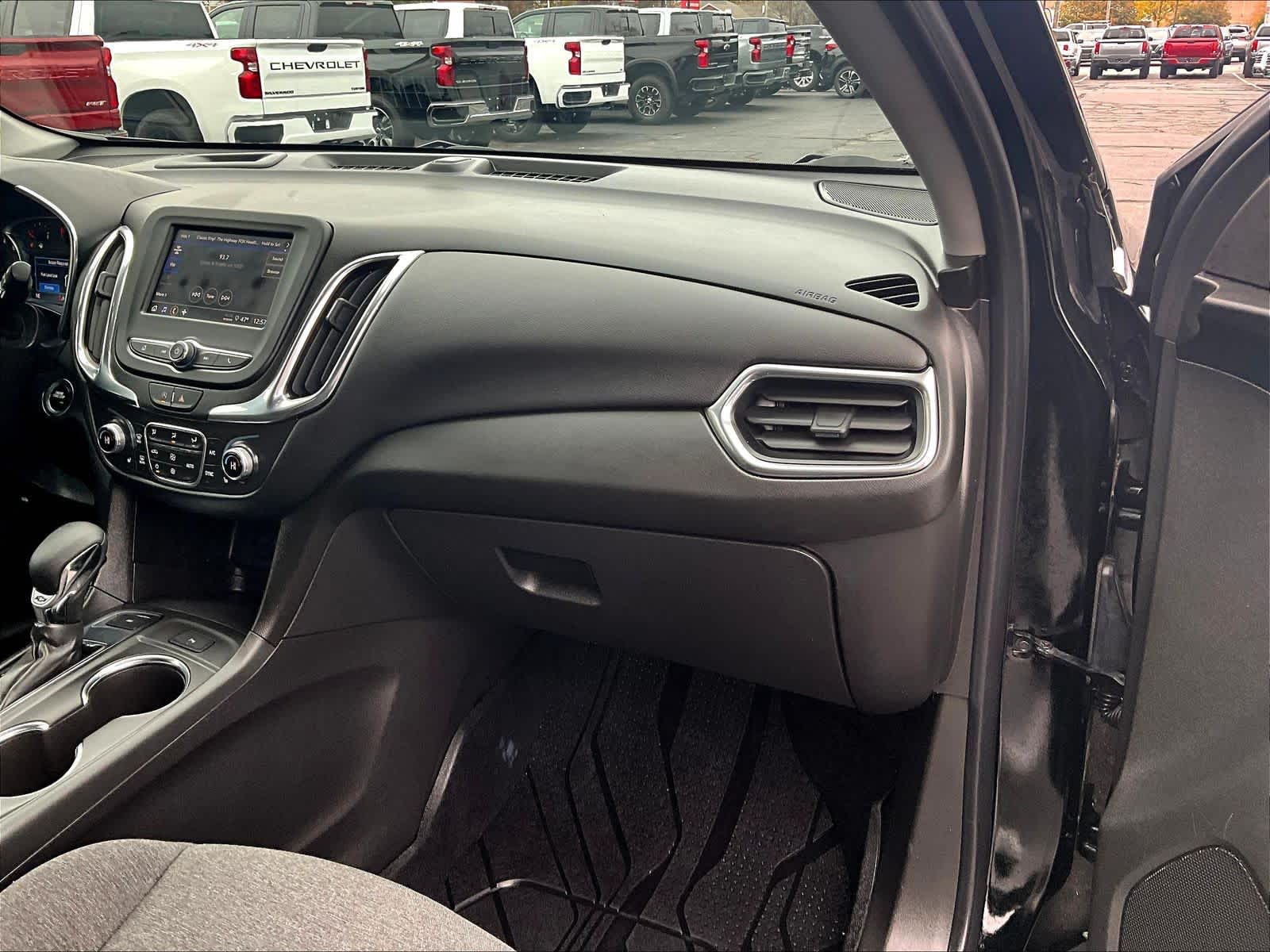 2022 Chevrolet Equinox LT - Photo 13