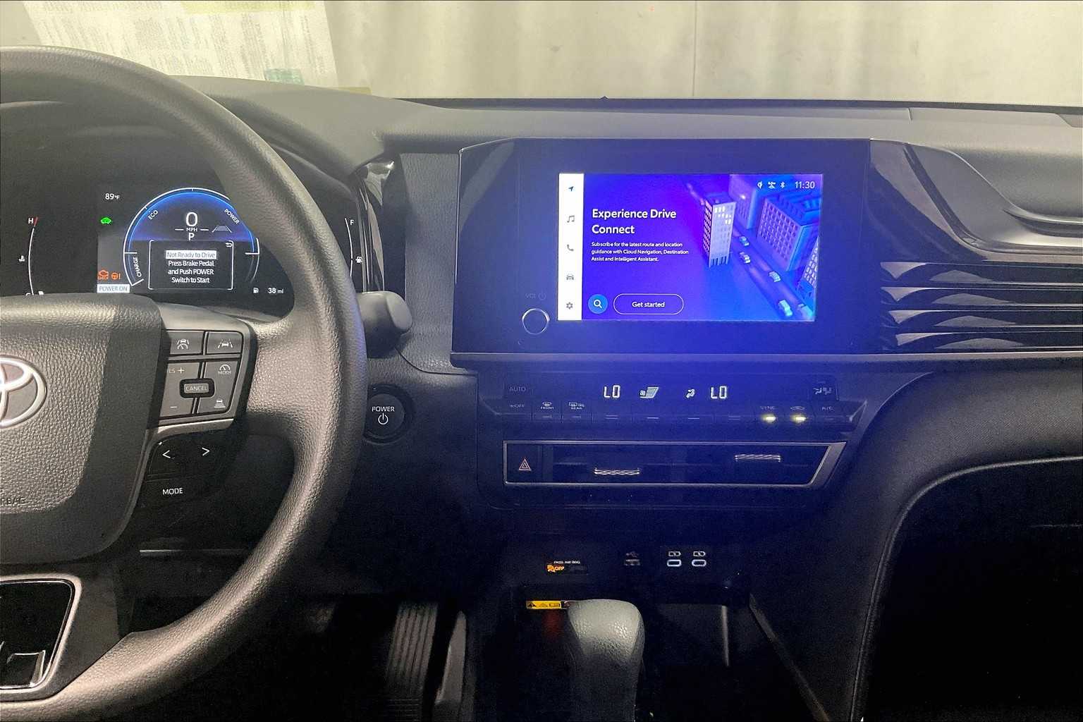 2025 Toyota Camry LE - Photo 18