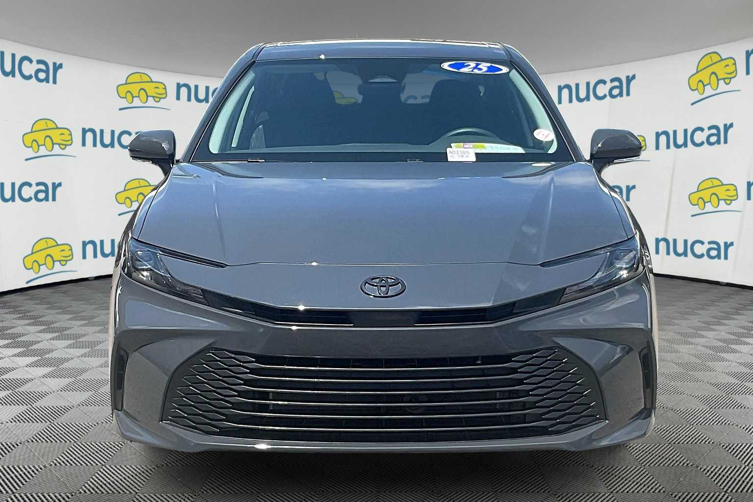 2025 Toyota Camry LE - Photo 2