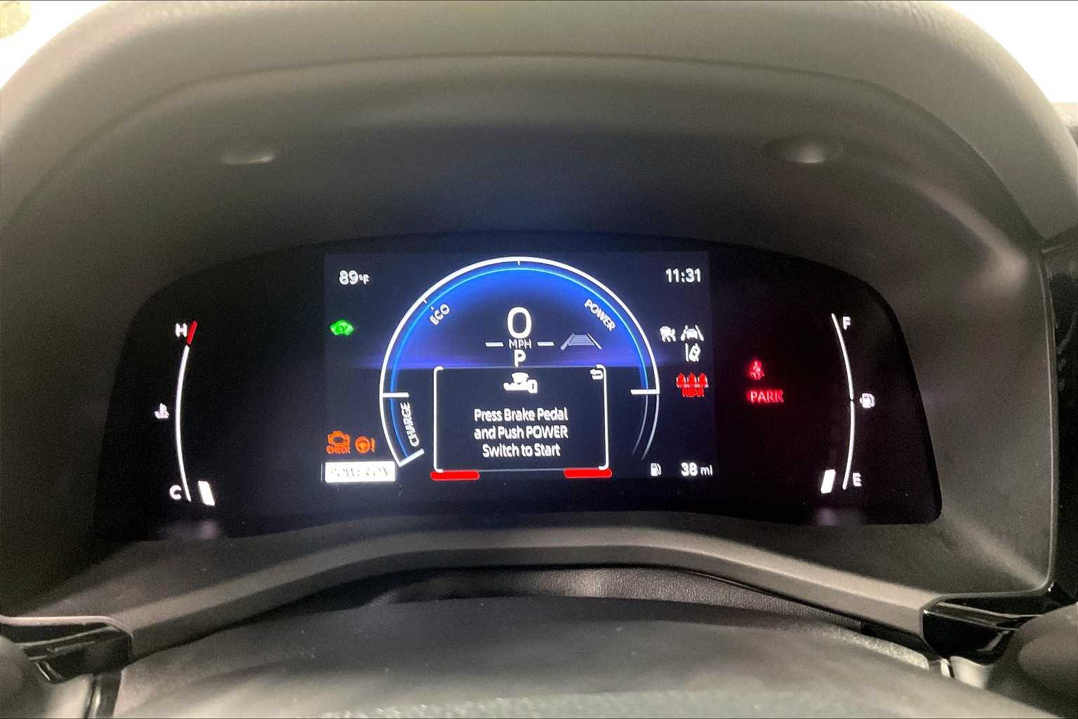 2025 Toyota Camry LE - Photo 24
