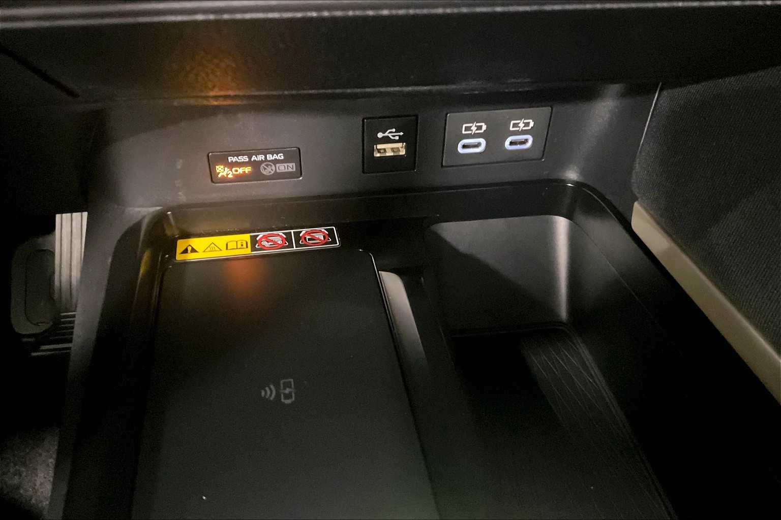 2025 Toyota Camry LE - Photo 26