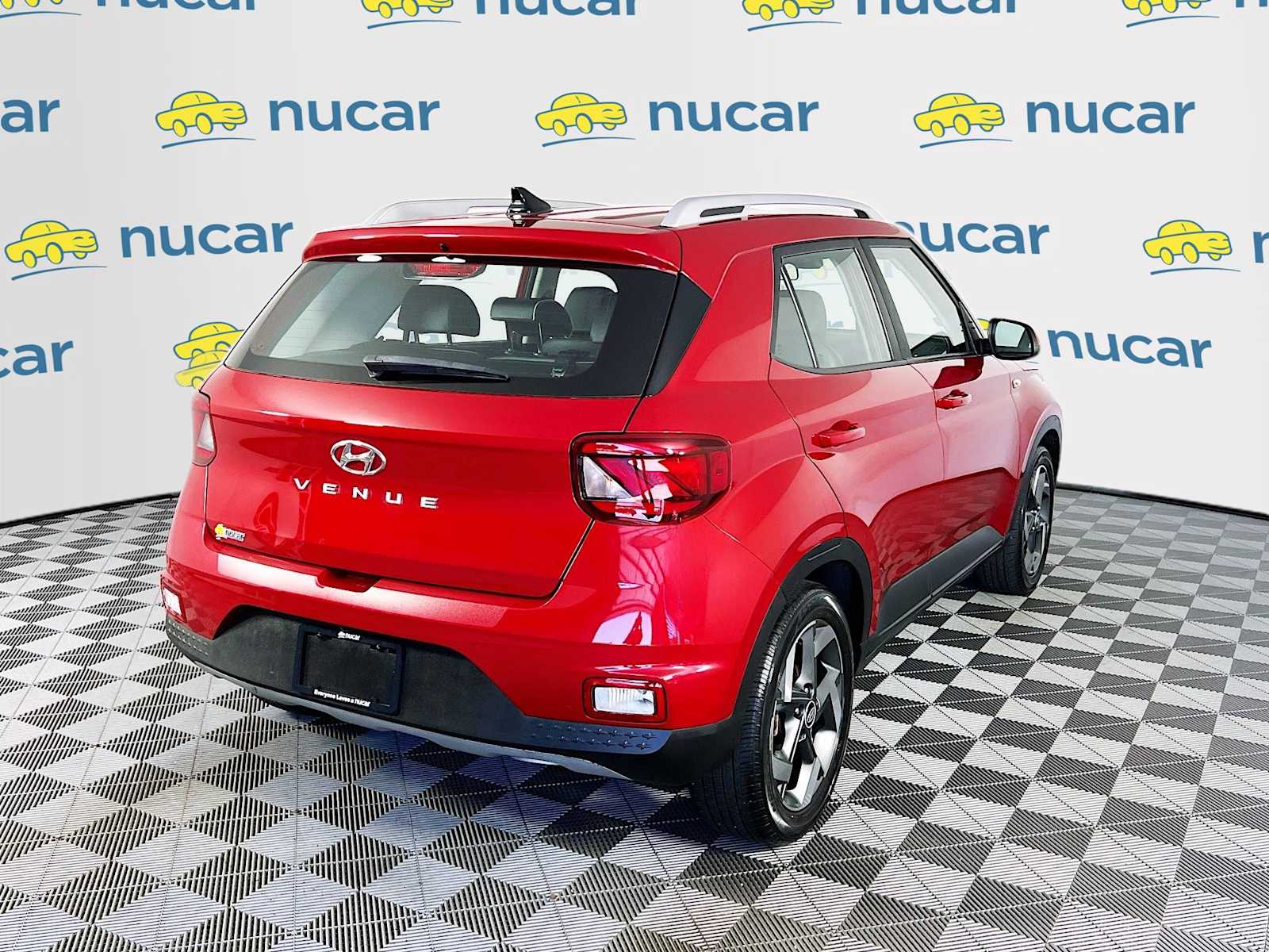 2022 Hyundai Venue Limited - Photo 7