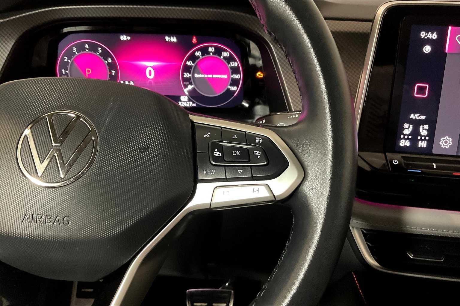 2024 Volkswagen Atlas 2.0T Peak Edition SE w/Technology - Photo 24