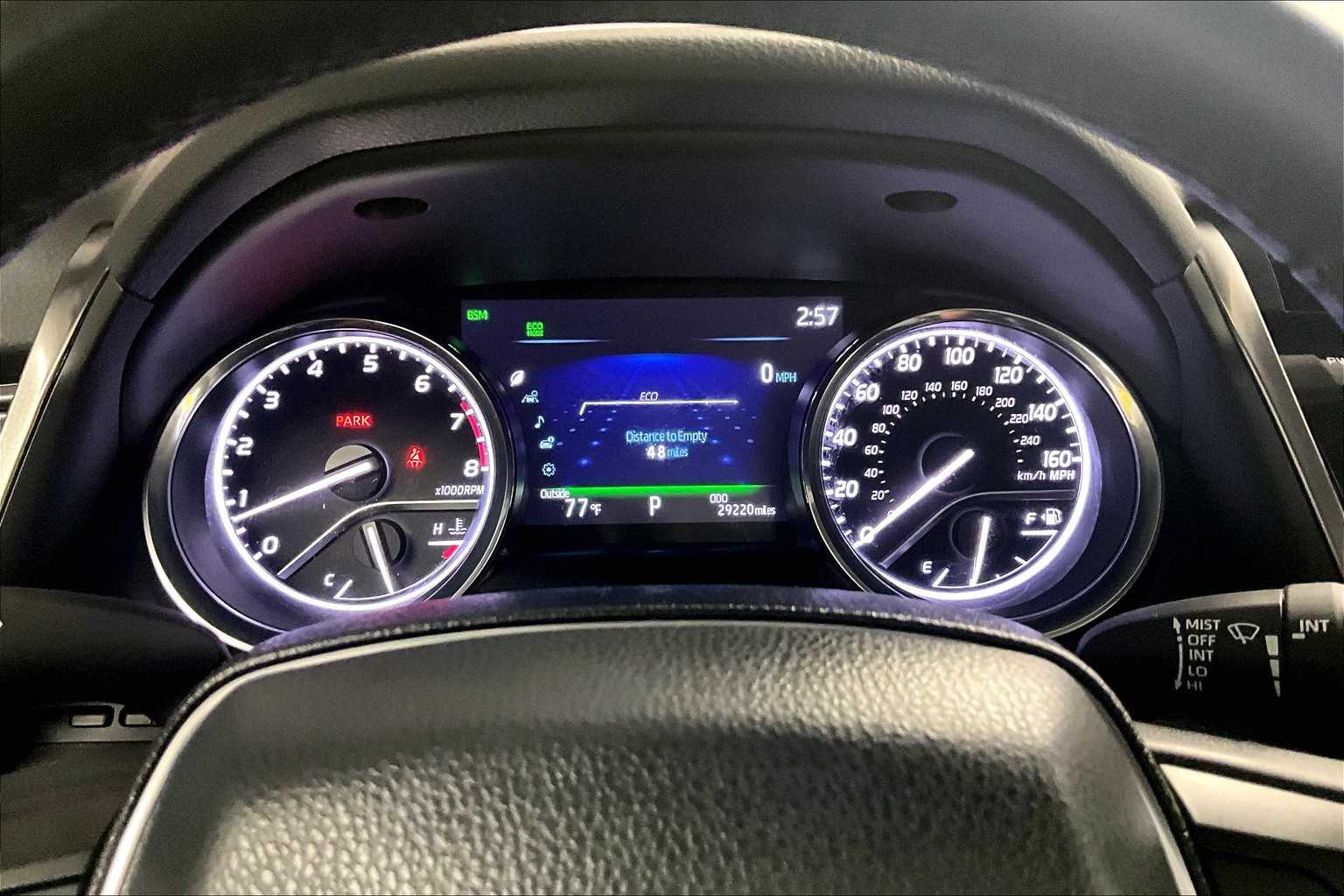 2020 Toyota Camry XLE - Photo 25