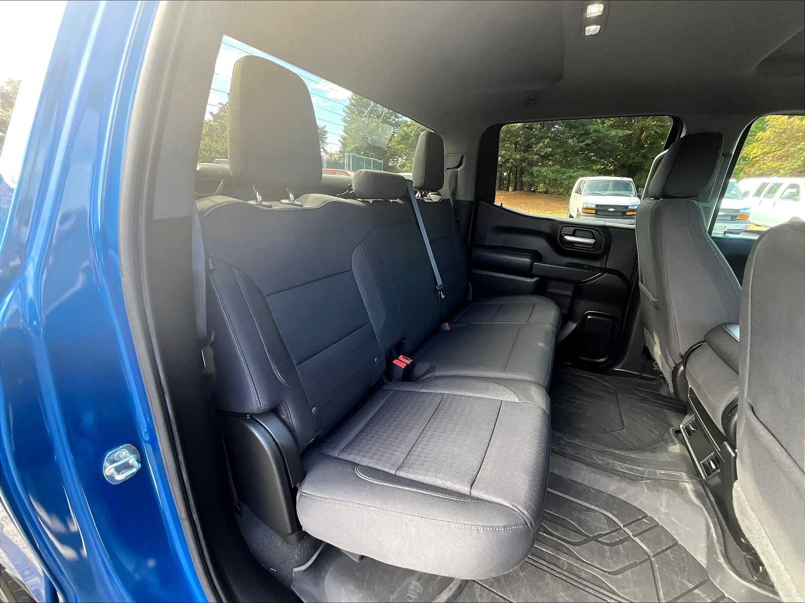 2022 Chevrolet Silverado 1500 Custom - Photo 15