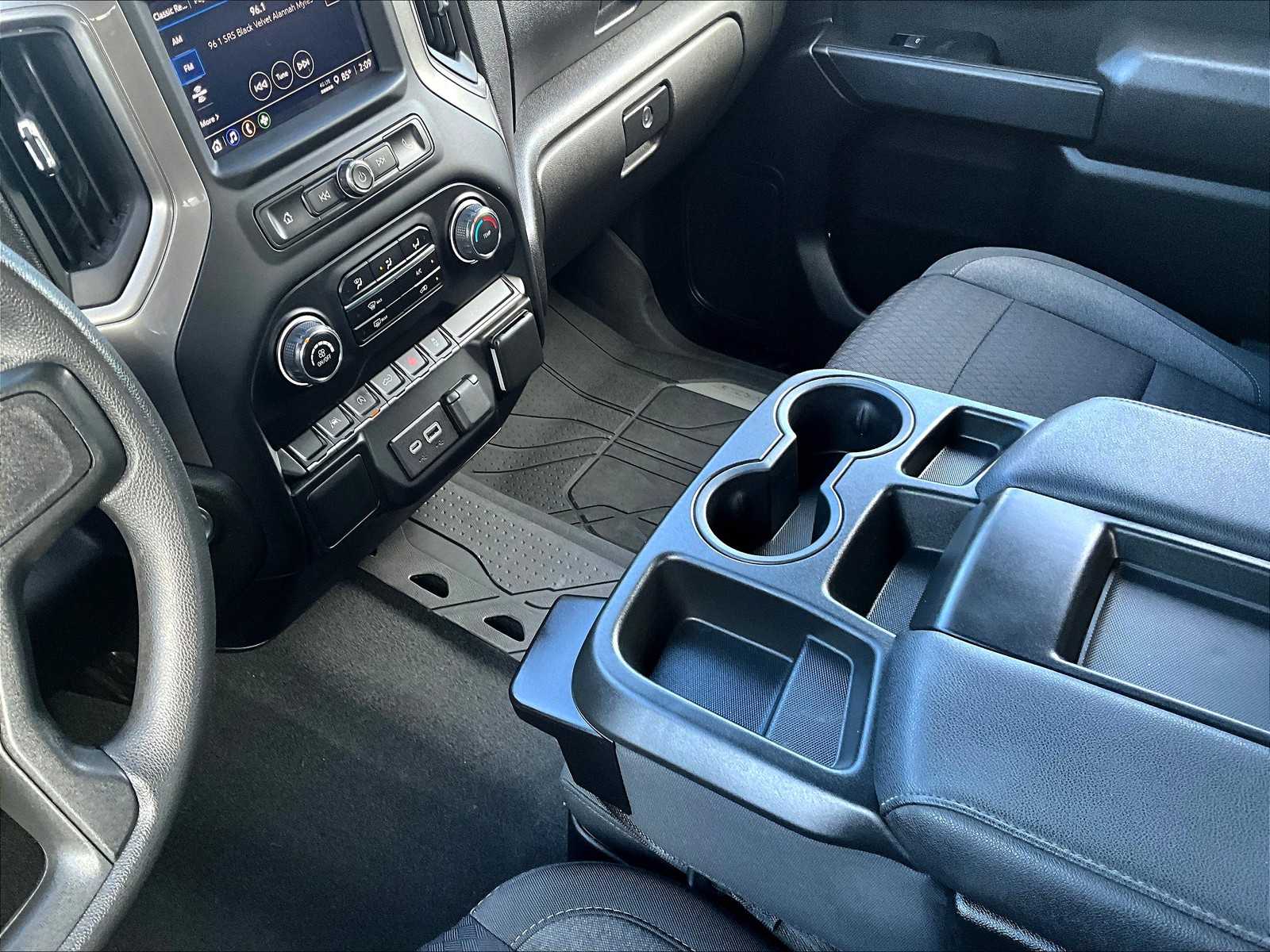 2022 Chevrolet Silverado 1500 Custom - Photo 19