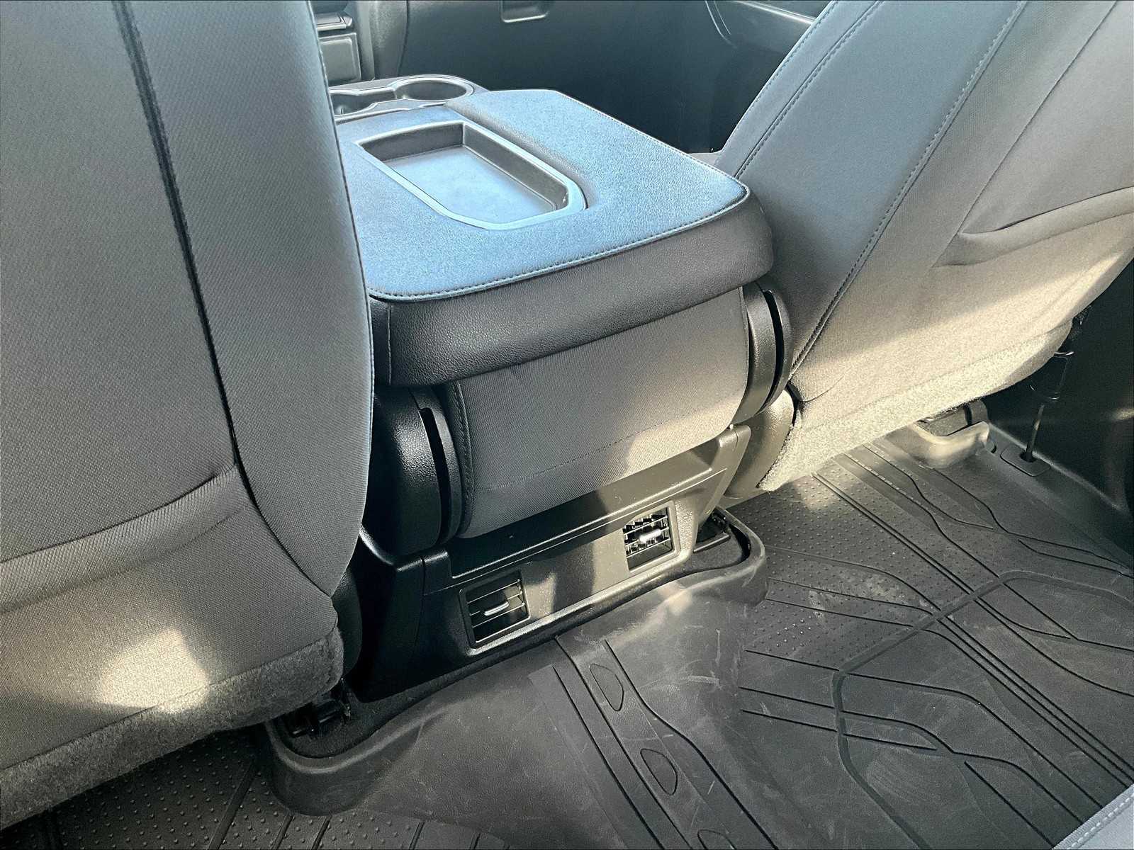 2022 Chevrolet Silverado 1500 Custom - Photo 27
