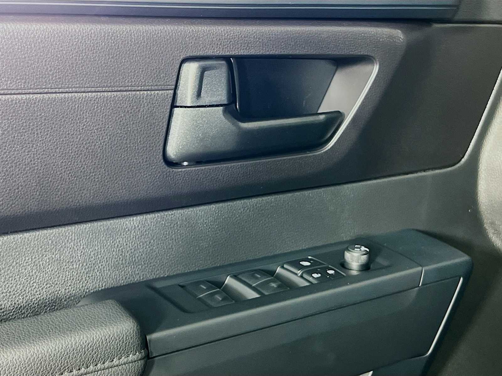 2025 Toyota Tundra SR - Photo 15