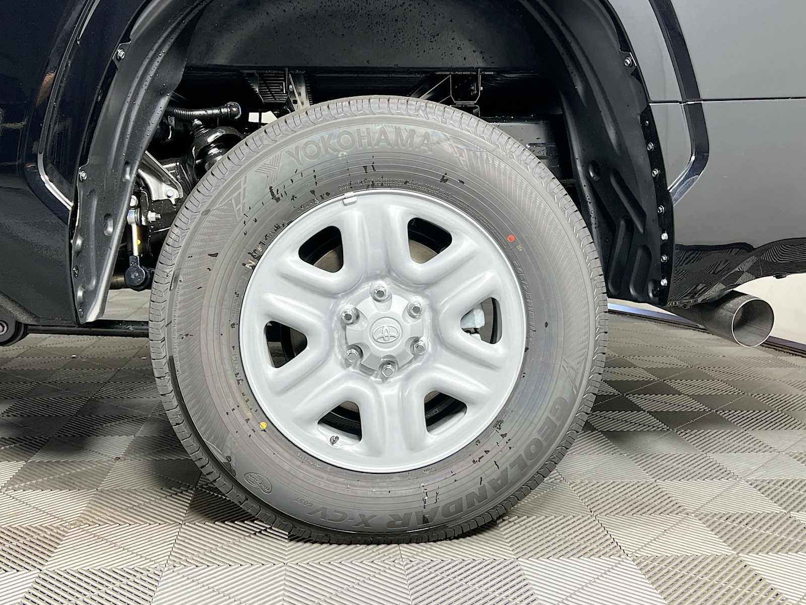 2025 Toyota Tundra SR - Photo 18