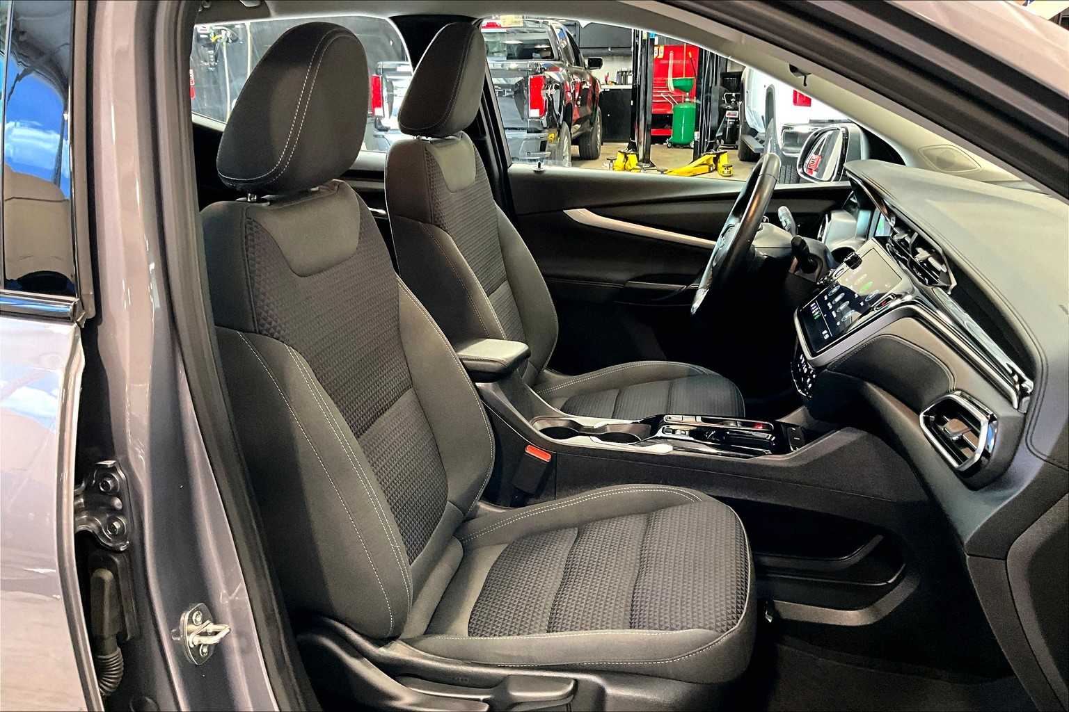 2023 Chevrolet Bolt EUV LT - Photo 11