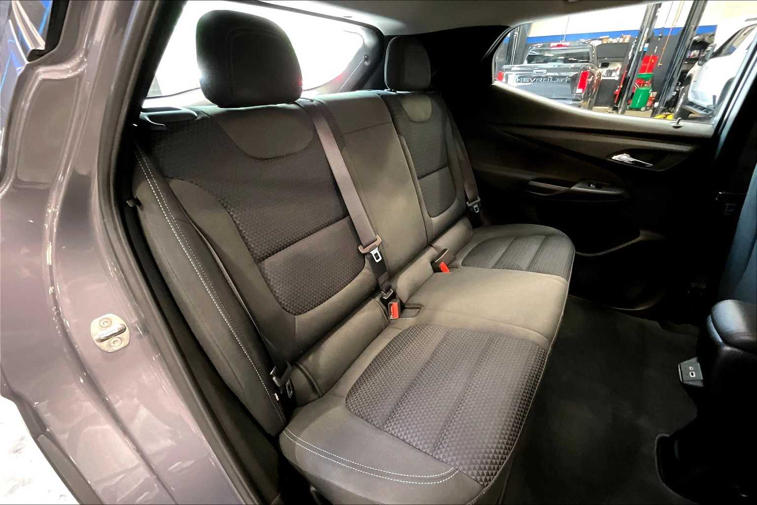 2023 Chevrolet Bolt EUV LT - Photo 16