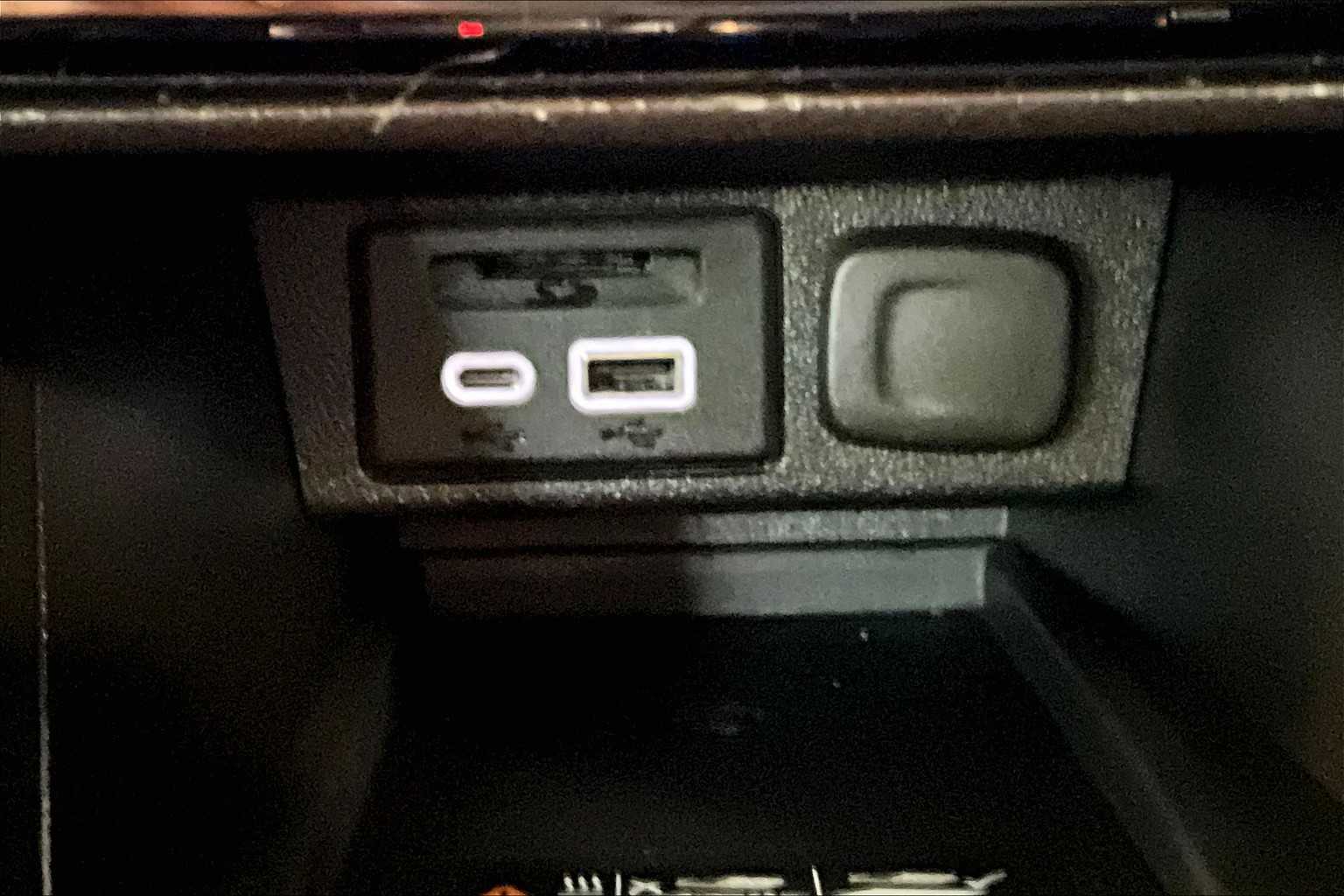 2023 Chevrolet Bolt EUV LT - Photo 26