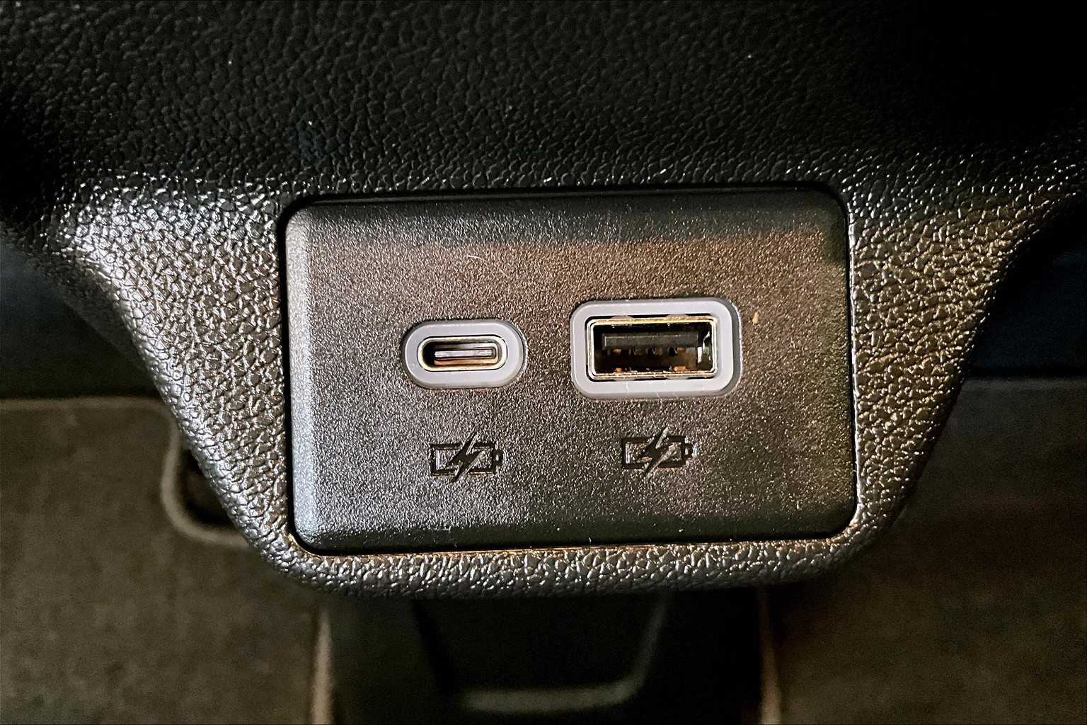 2023 Chevrolet Bolt EUV LT - Photo 27