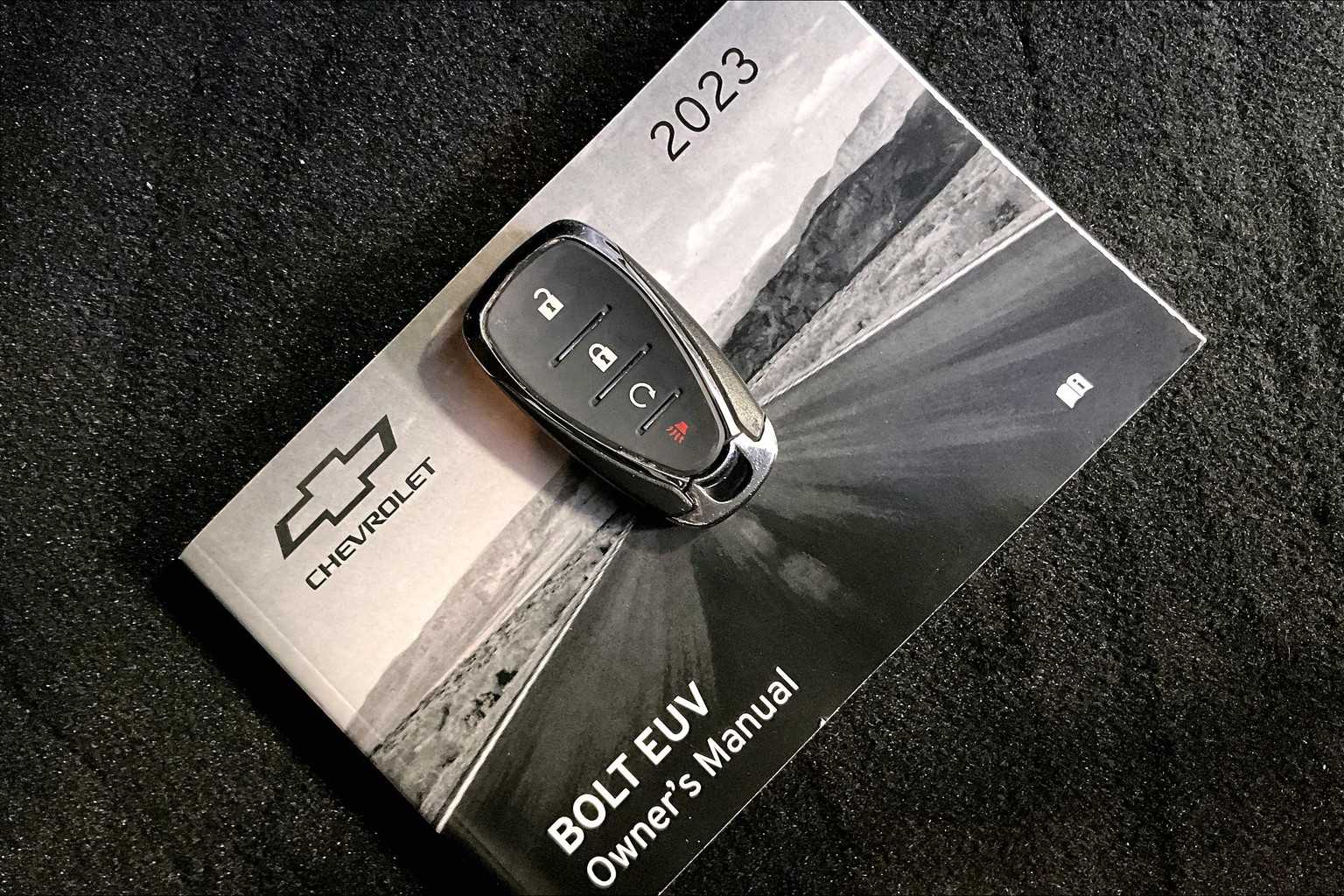 2023 Chevrolet Bolt EUV LT - Photo 31