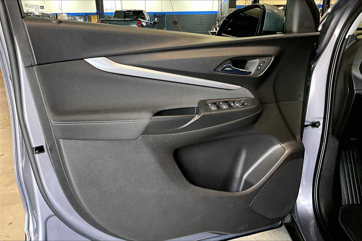 2023 Chevrolet Bolt EUV LT - Photo 9