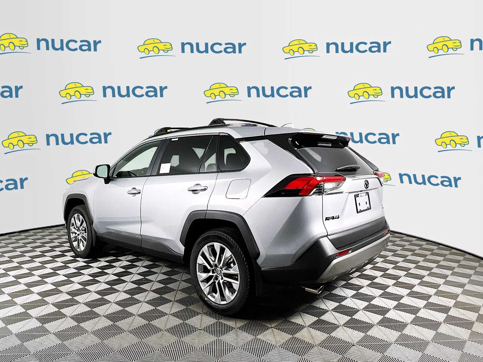 2025 Toyota RAV4 Limited - Photo 4