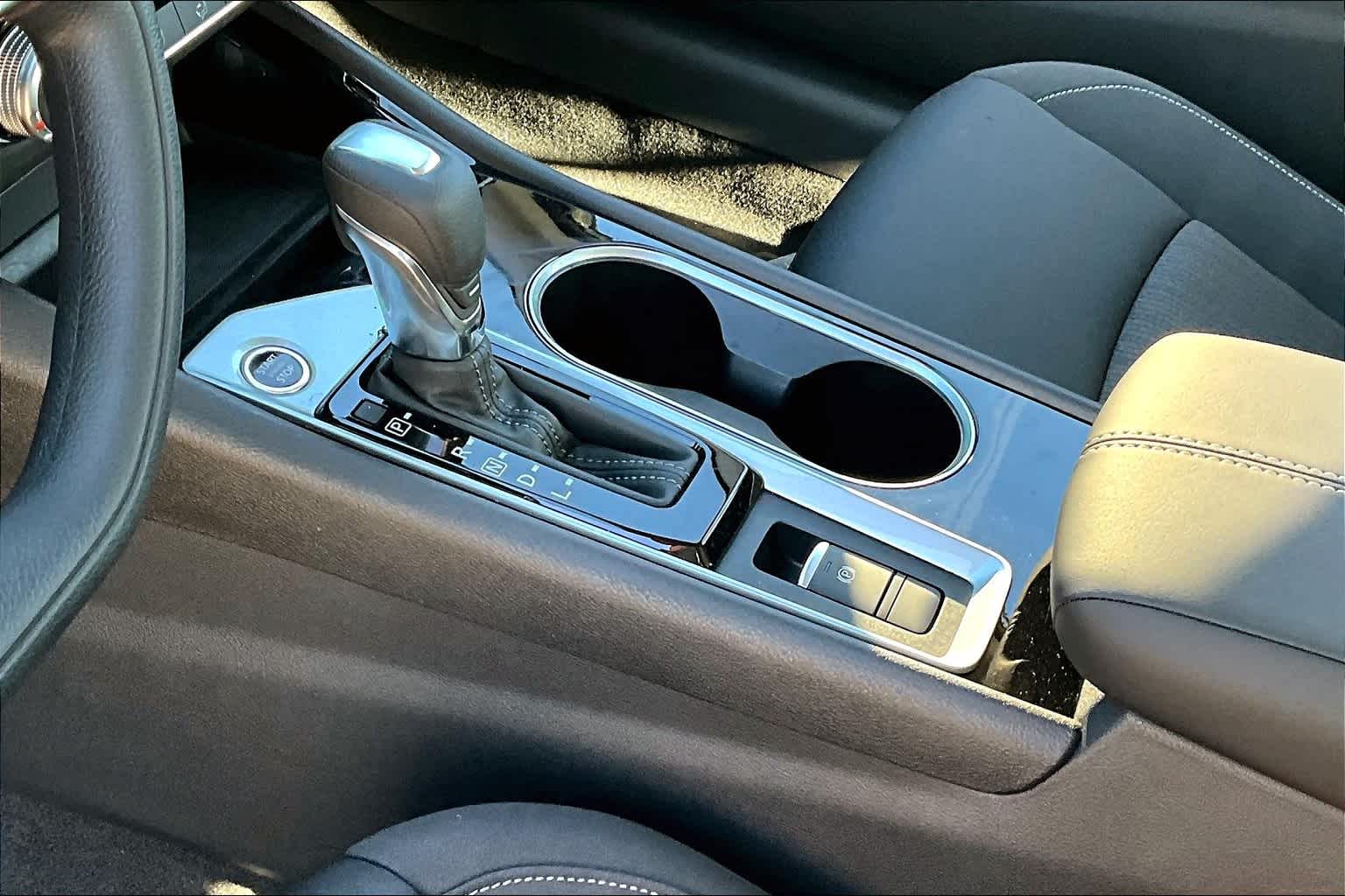 2024 Nissan Altima 2.5 SV - Photo 13