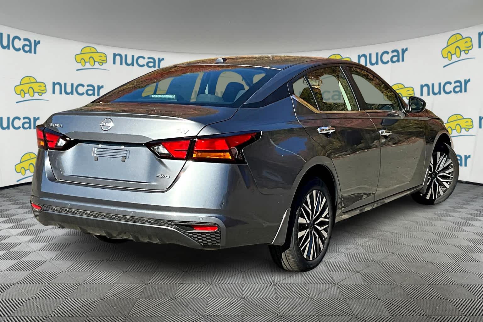 2024 Nissan Altima 2.5 SV - Photo 6