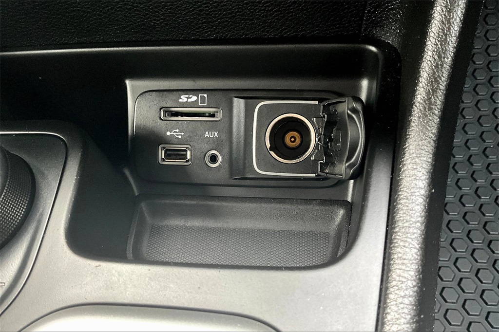 2017 Jeep Cherokee Trailhawk - Photo 27