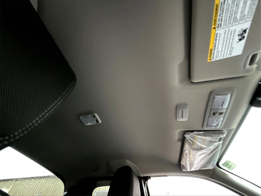 2025 Nissan Frontier SV - Photo 22