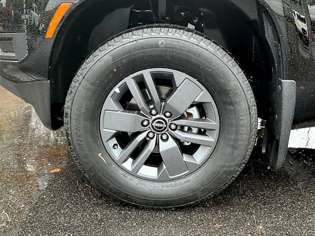 2025 Nissan Frontier SV - Photo 7