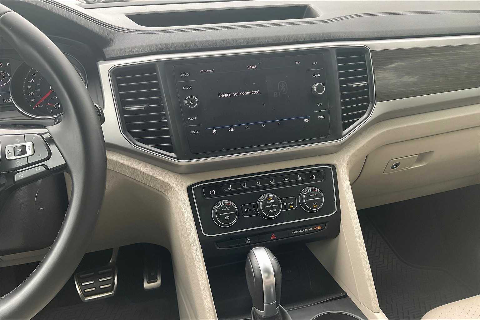 2018 Volkswagen Atlas 3.6L V6 SE w/Technology - Photo 19