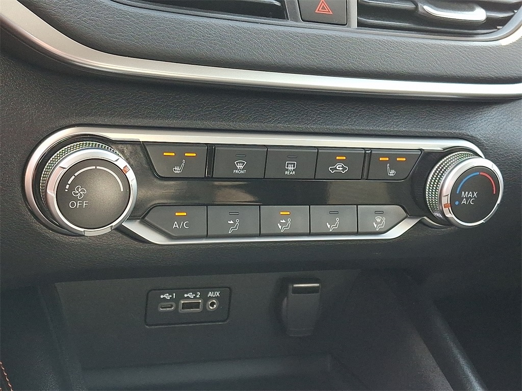 2022 Nissan Altima 2.5 SR - Photo 17