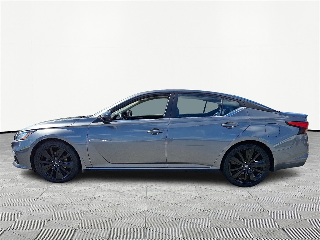 2022 Nissan Altima 2.5 SR - Photo 4