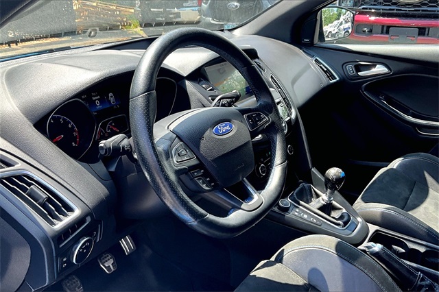 2017 Ford Focus RS - Photo 13