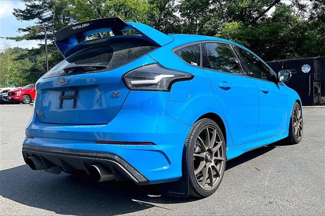 2017 Ford Focus RS - Photo 4