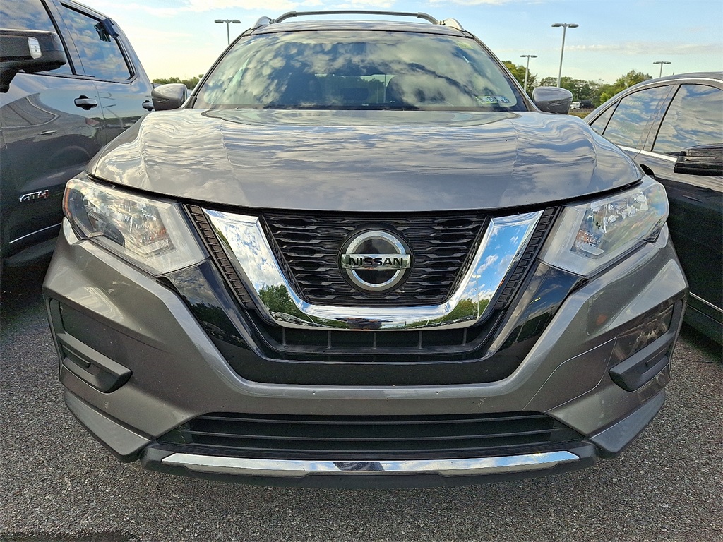 2018 Nissan Rogue SV - Photo 2
