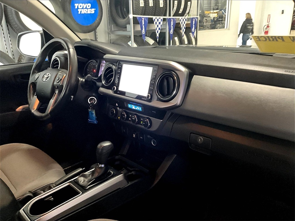 2021 Toyota Tacoma SR5 - Photo 14